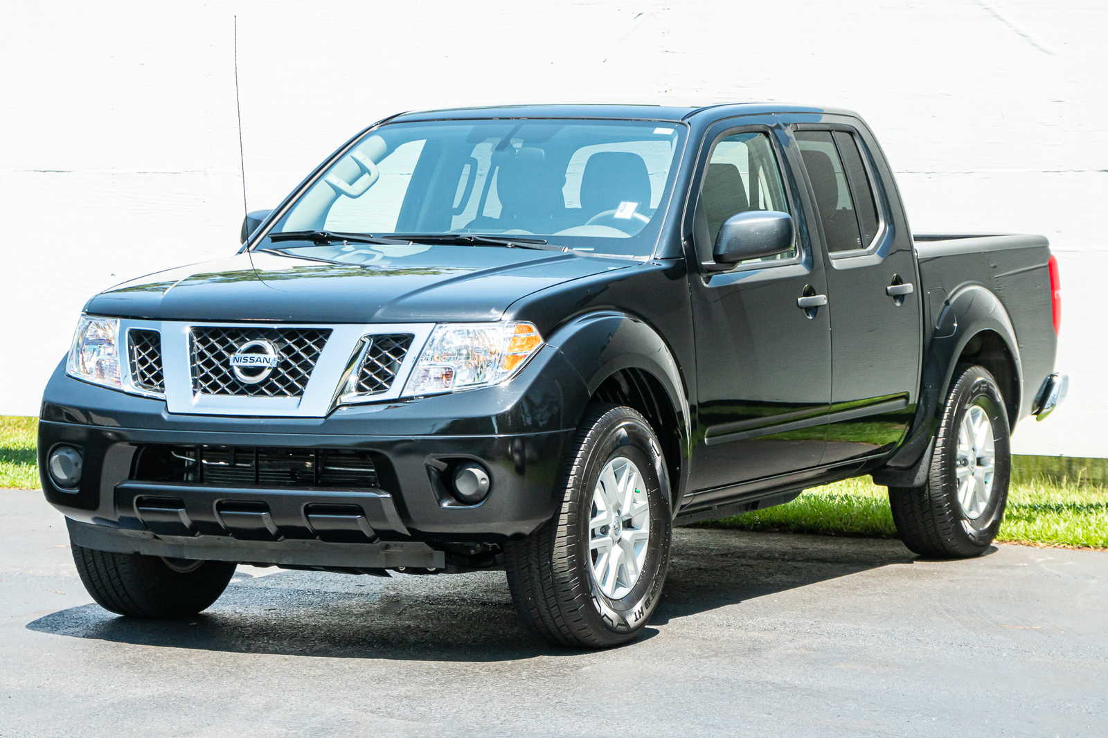 Certified PreOwned 2019 Nissan Frontier Crew Cab 4x2 SV