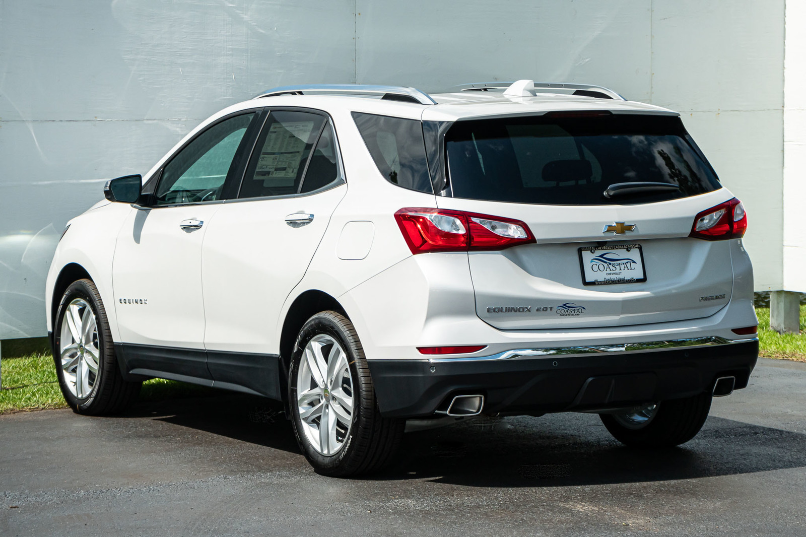 New 2020 Chevrolet Equinox FWD 4dr Premier w/2LZ Sport Utility in ...