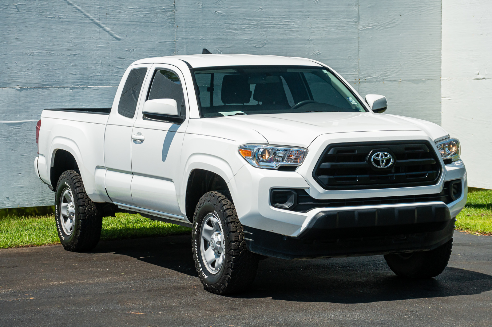 Pre-Owned 2017 Toyota Tacoma SR Access Cab 6' Bed I4 4x4 MT Extended ...